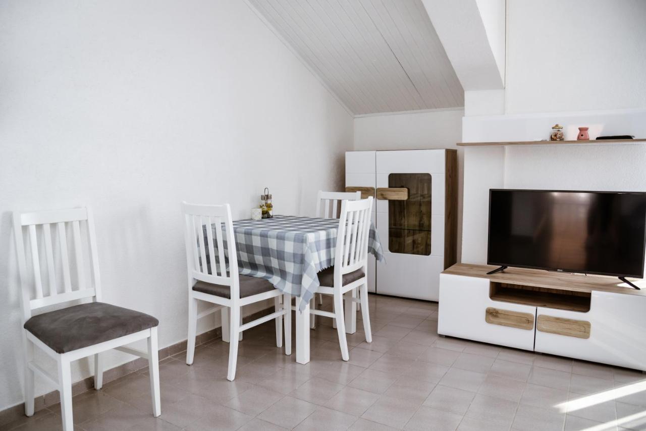 Iker Apartments Tivat Bagian luar foto