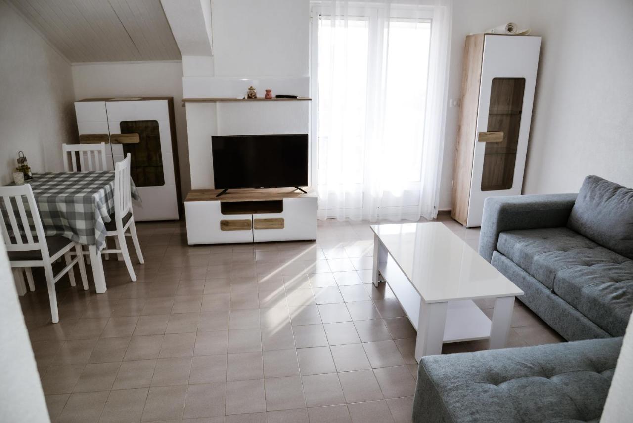 Iker Apartments Tivat Bagian luar foto