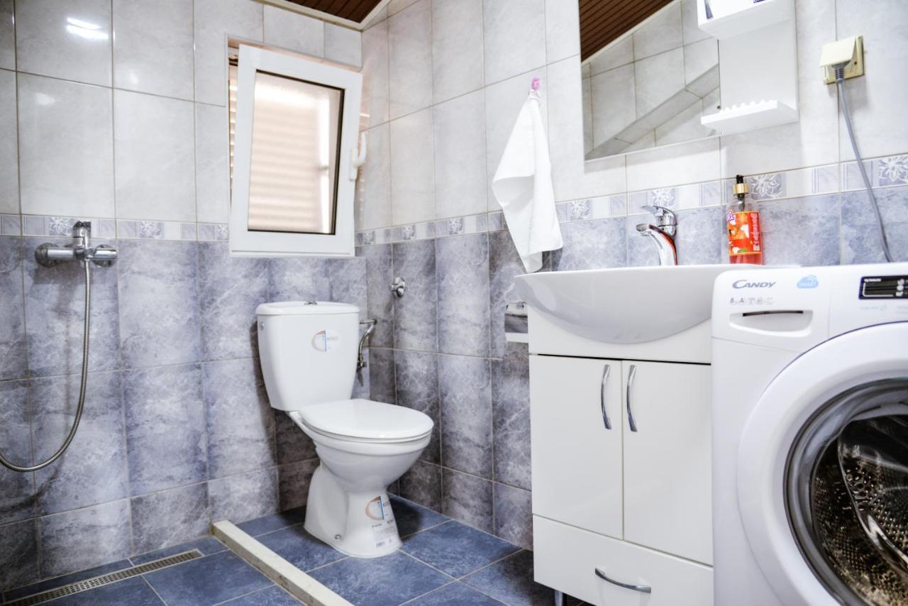 Iker Apartments Tivat Bagian luar foto