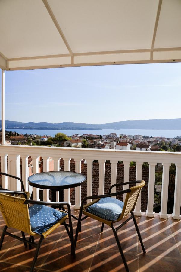 Iker Apartments Tivat Bagian luar foto