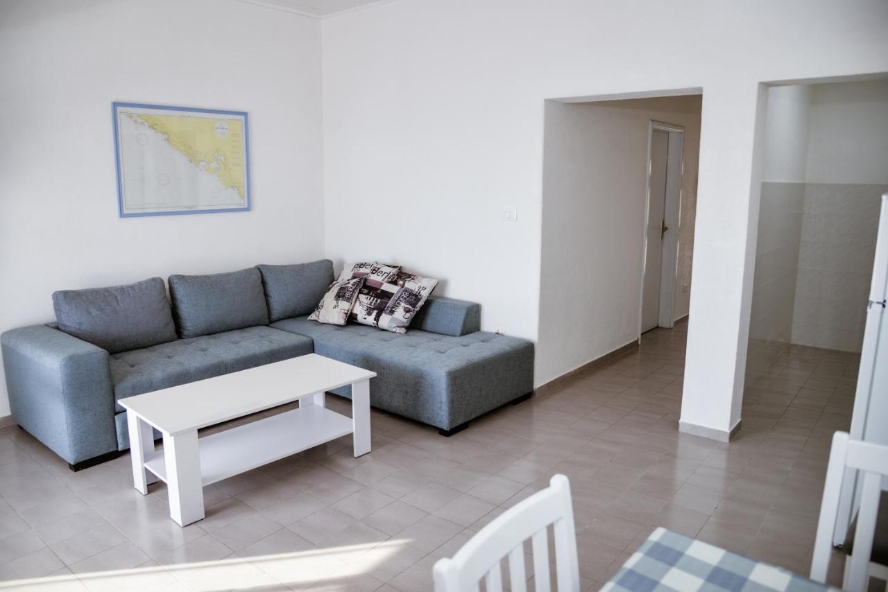 Iker Apartments Tivat Bagian luar foto